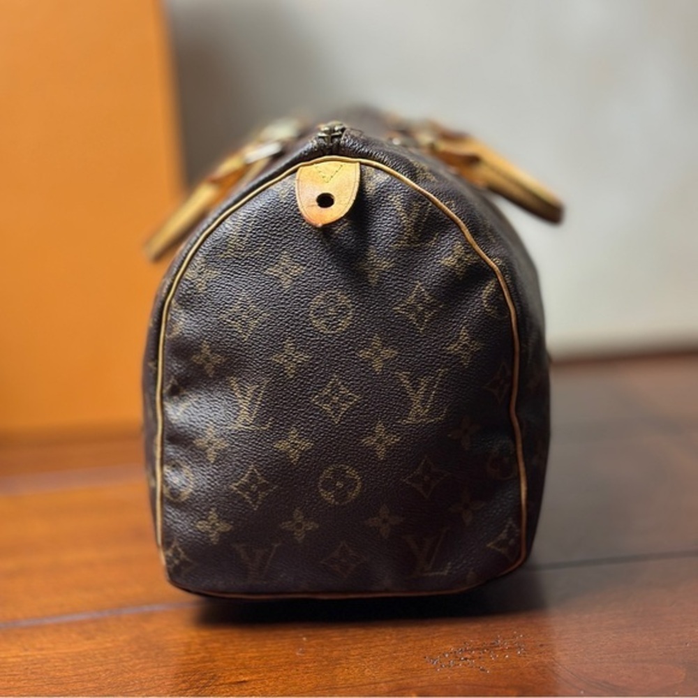 AUTHENTIC Louis Vuitton Speedy 30 bag/purse. Monogram canvas. - Picture 4 of 14